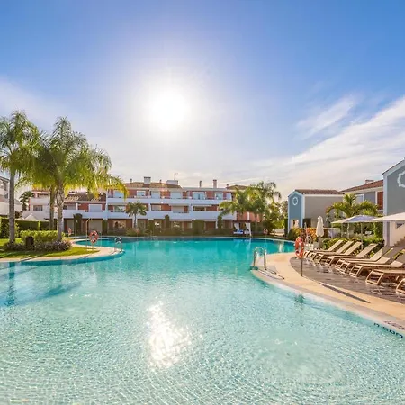 Apartment 2 Bedroom Beautiful In