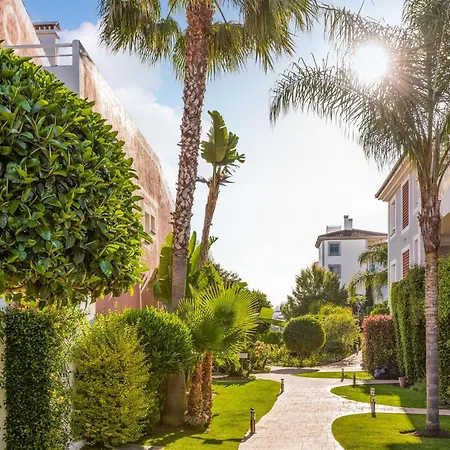 Apartment 2 Bedroom Beautiful In